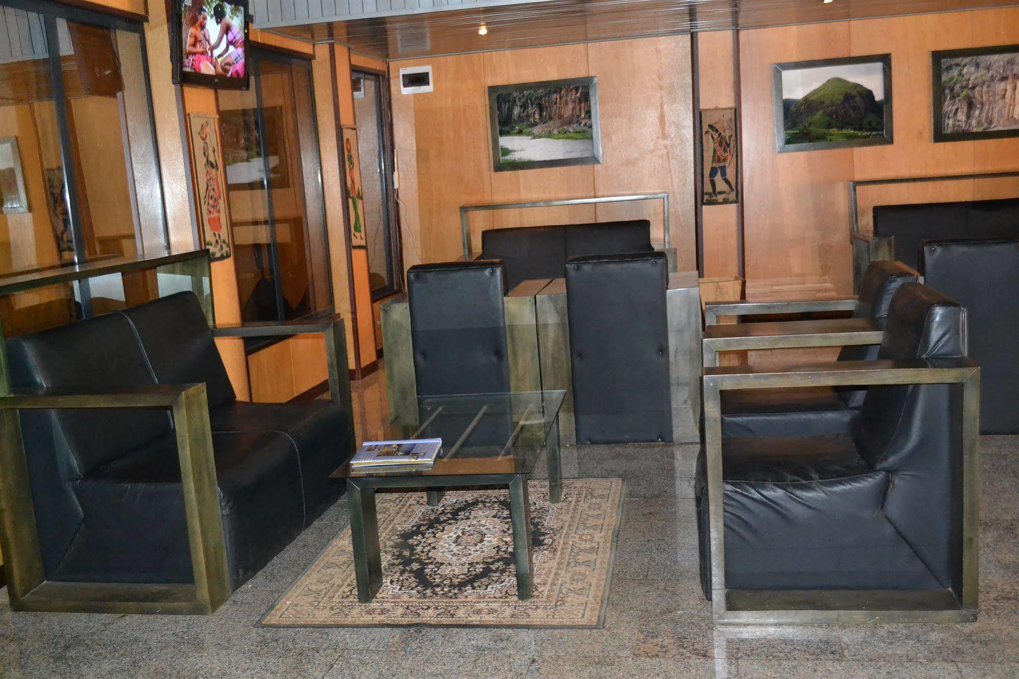 Mawa Hotel Bamenda Eksteriør billede