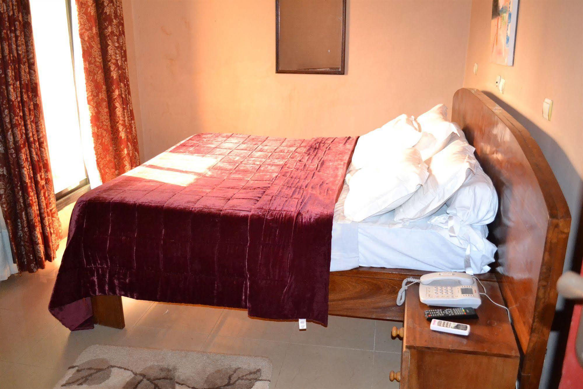 Mawa Hotel Bamenda Eksteriør billede