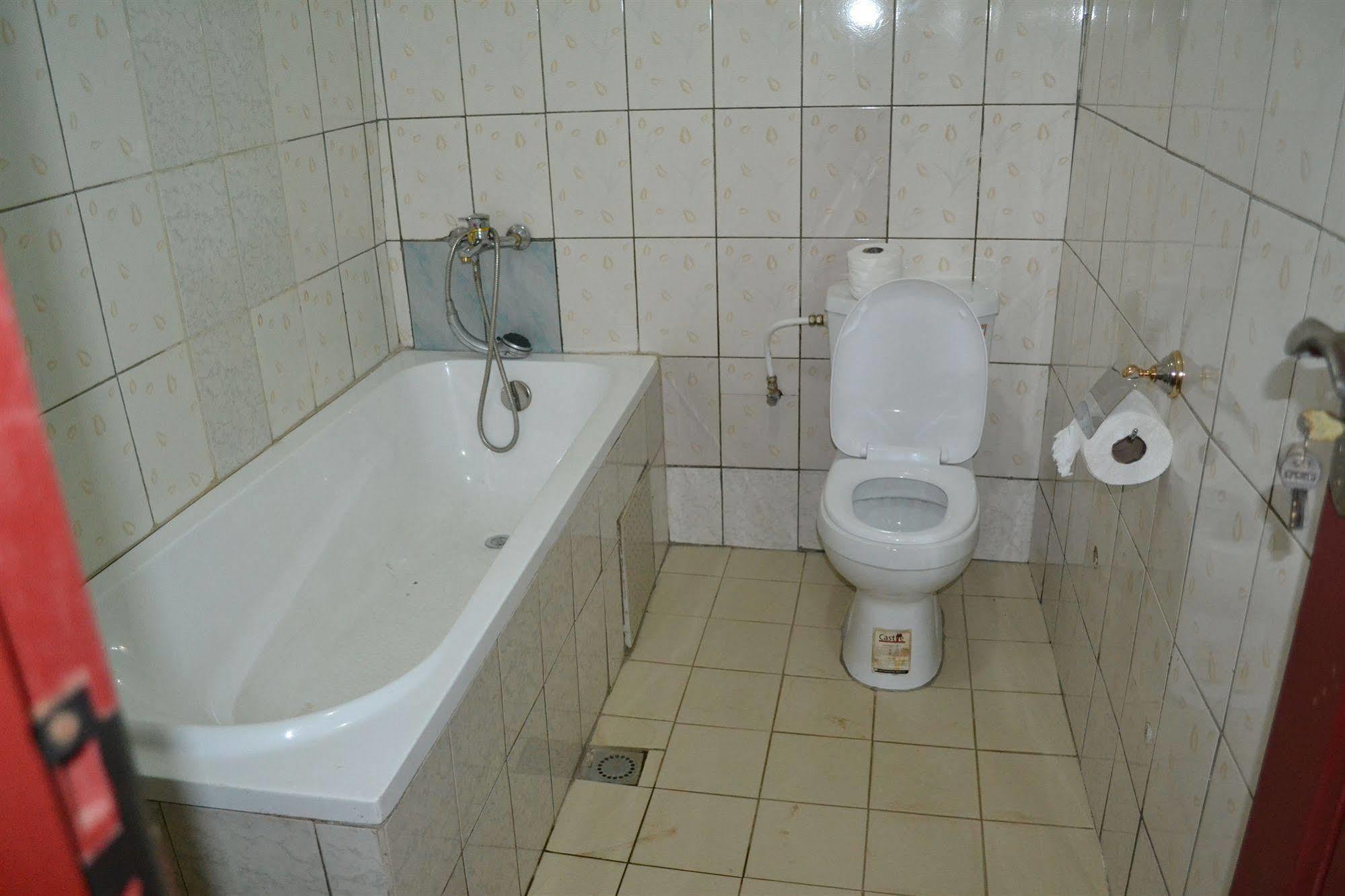 Mawa Hotel Bamenda Eksteriør billede