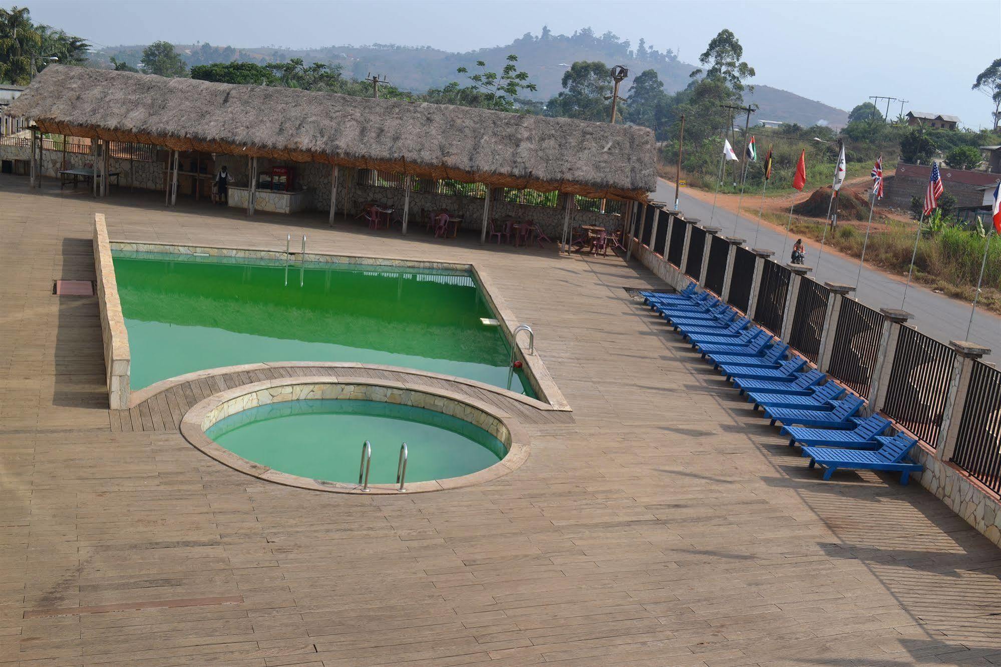 Mawa Hotel Bamenda Eksteriør billede